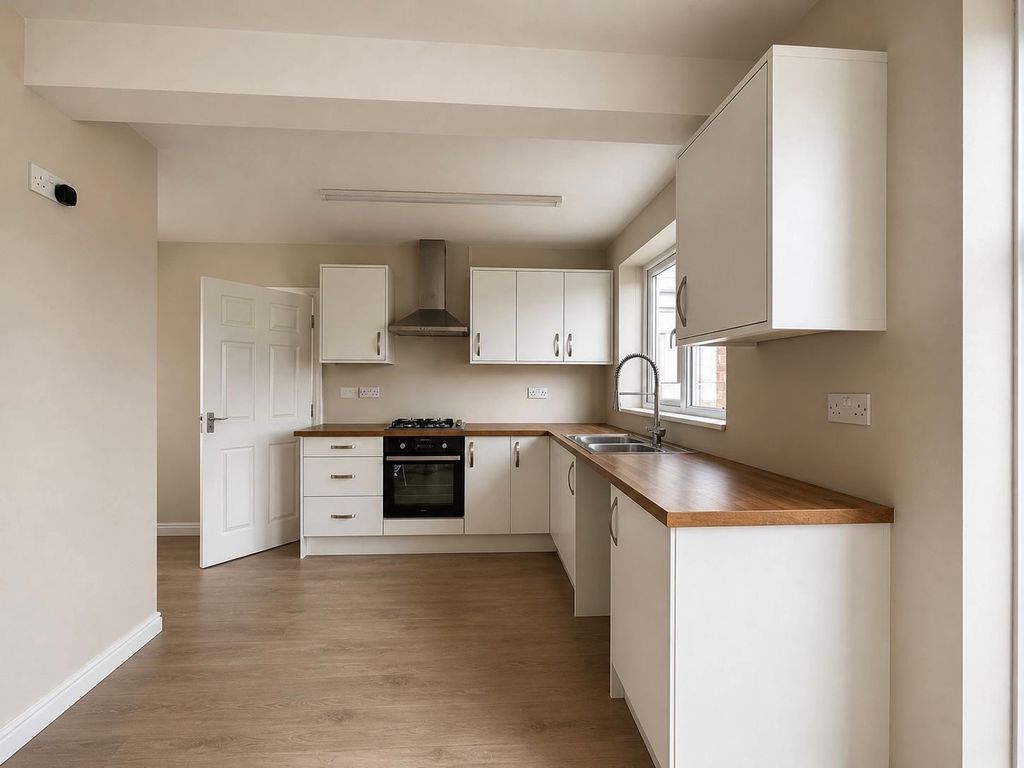 Property photo 2 of 15 Kitchen