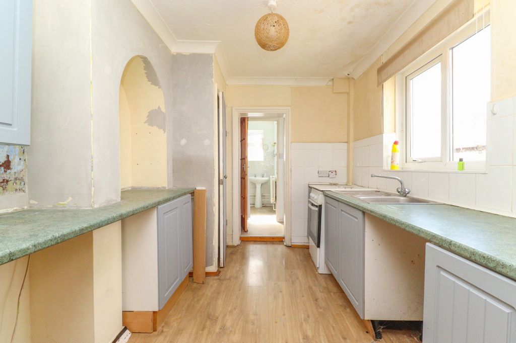 Property photo 2 of 11 Picture 2