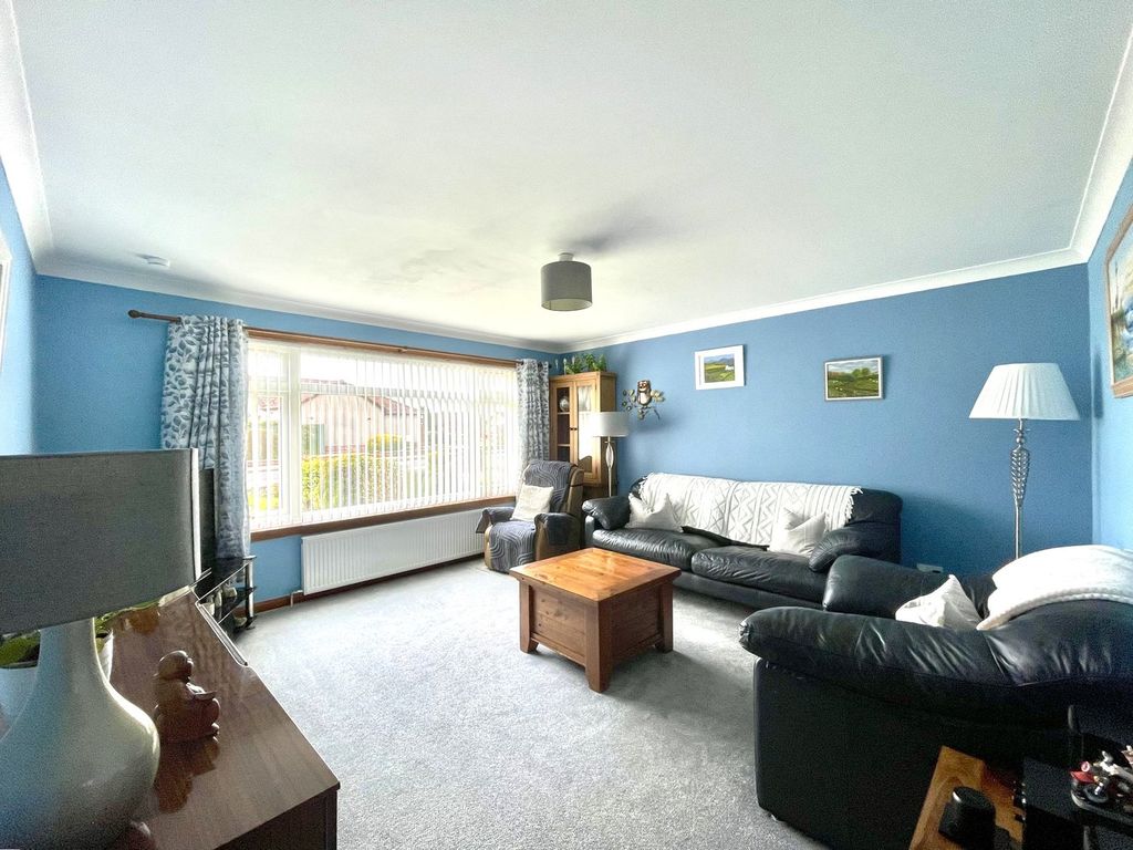 Property photo 3 of 23