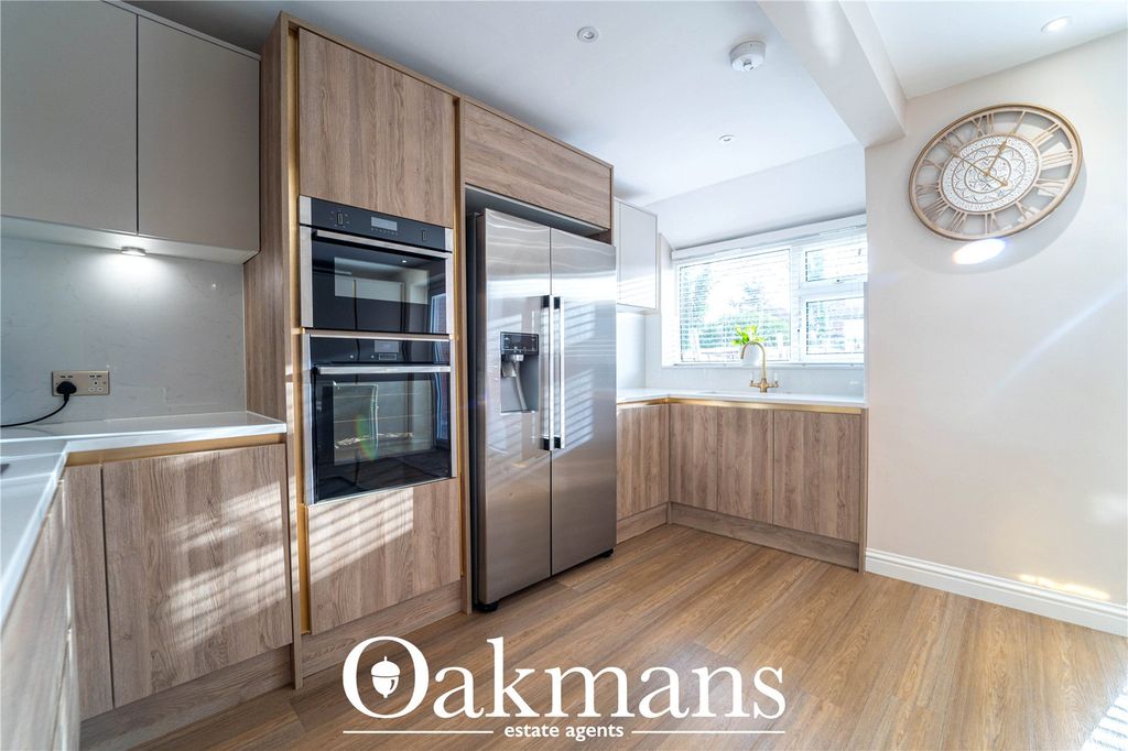 Property photo 3 of 32 Picture No. 30