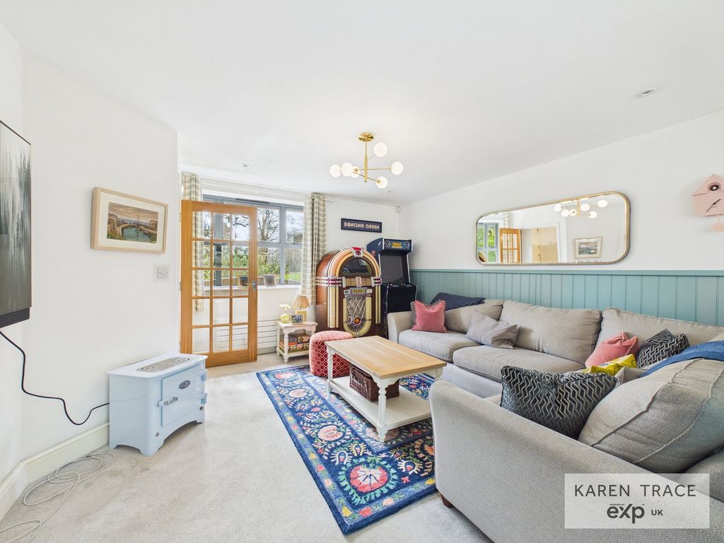 Property photo 3 of 26