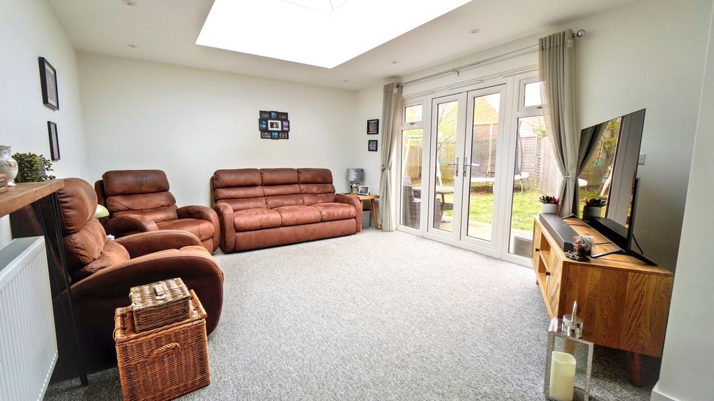 Property photo 2 of 15