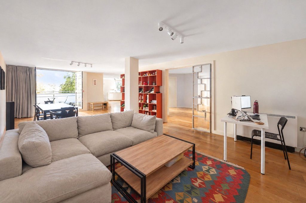 Property photo 1 of 21 Picture No. 34