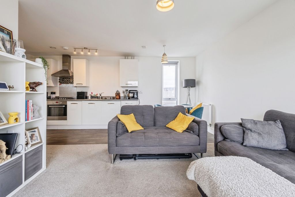 Property photo 3 of 19 Pbox-Img.Jpg