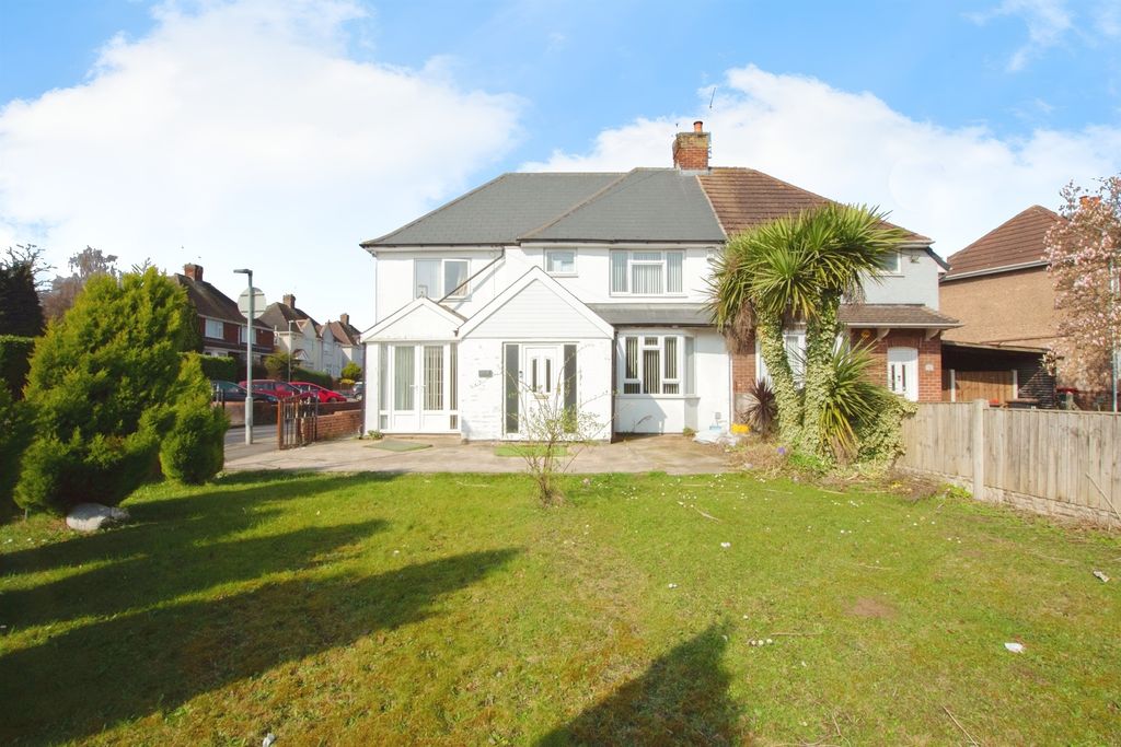 Property photo 1 of 16