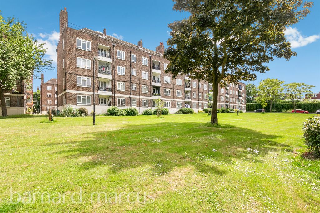 Property photo 1 of 8