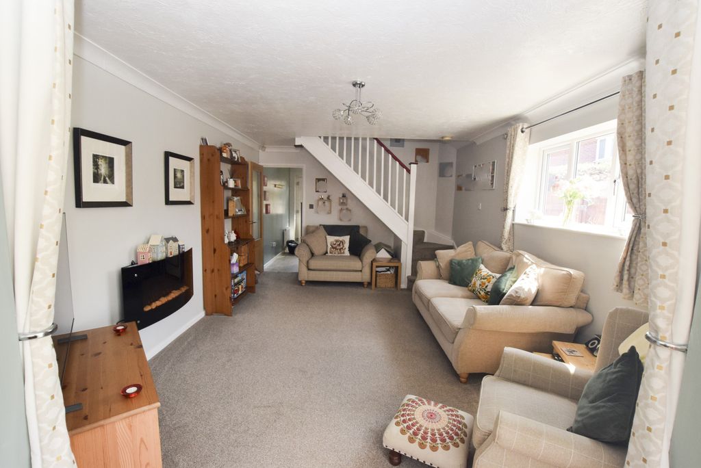 Property photo 2 of 14