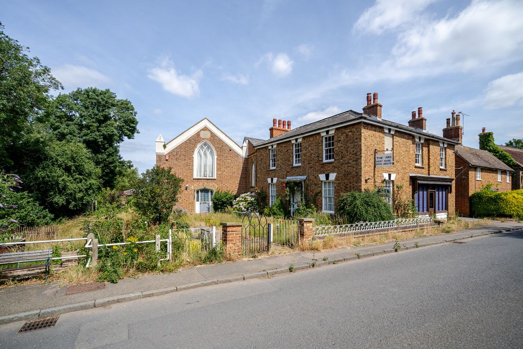 Property photo 1 of 35
