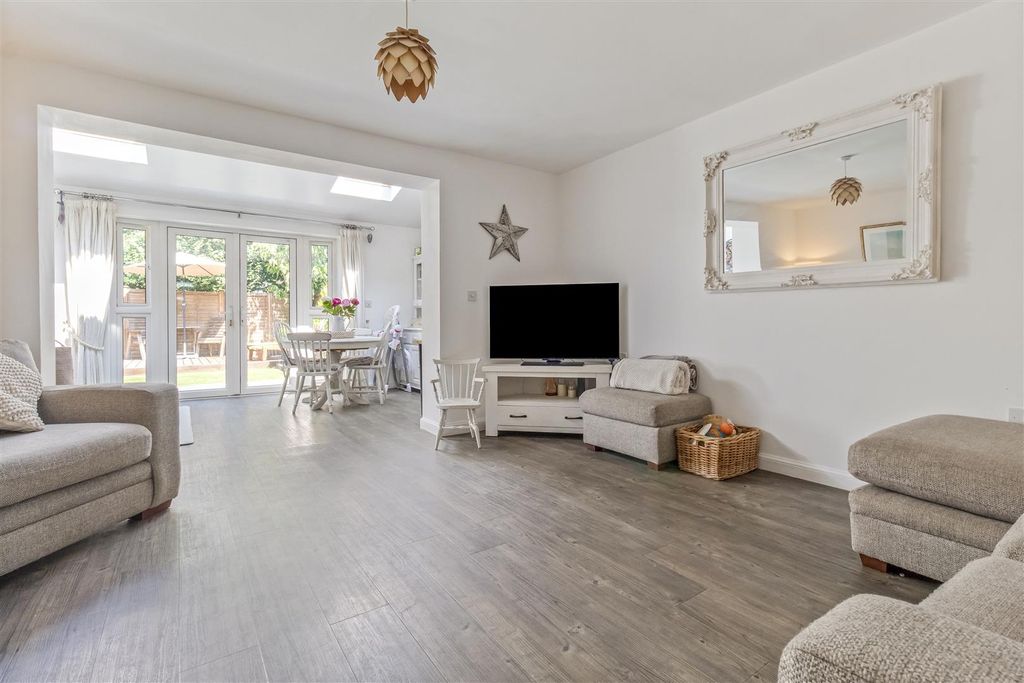 Property photo 2 of 21 82 Quicksilver Street-014.Jpg