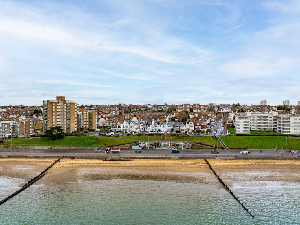 Property photo 1 of 37