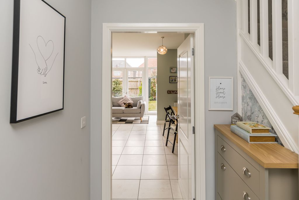 Property photo 3 of 26 Img_9383