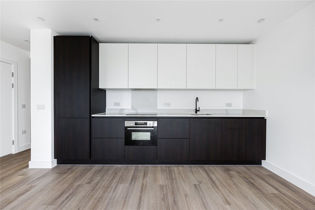 Property photo 1 of 11 Picture No. 01