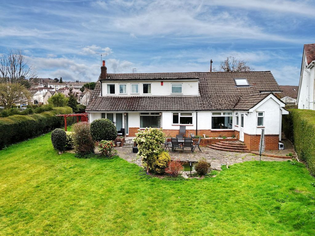 Property photo 1 of 41