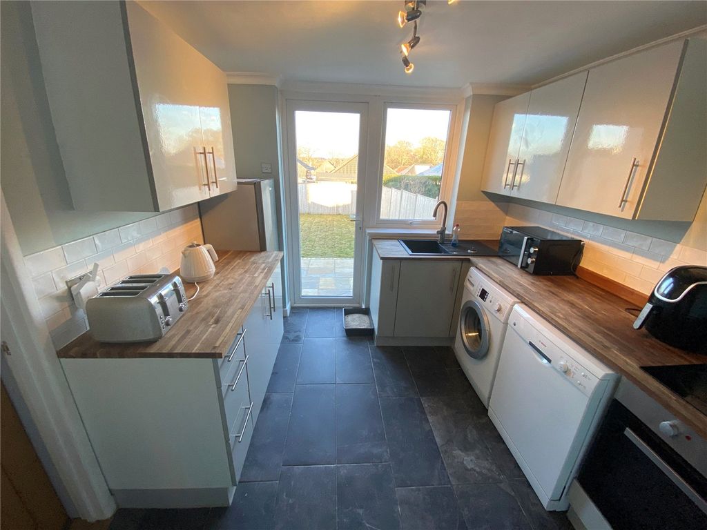 Property photo 3 of 24 Picture No. 04