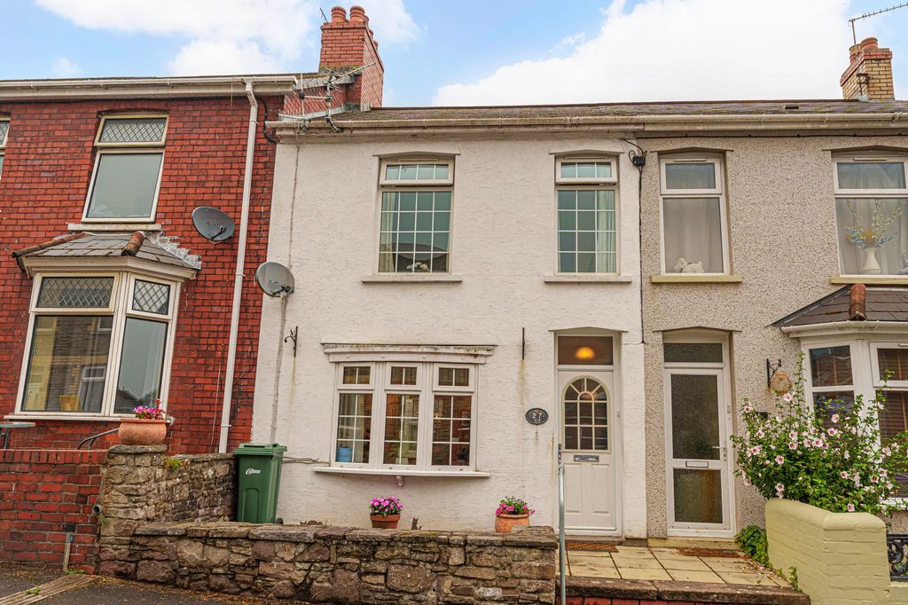 Property photo 1 of 26