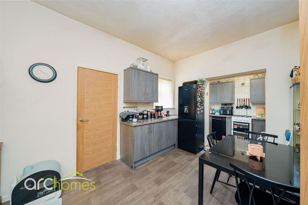 Property photo 3 of 23 Glebe-6.Jpg
