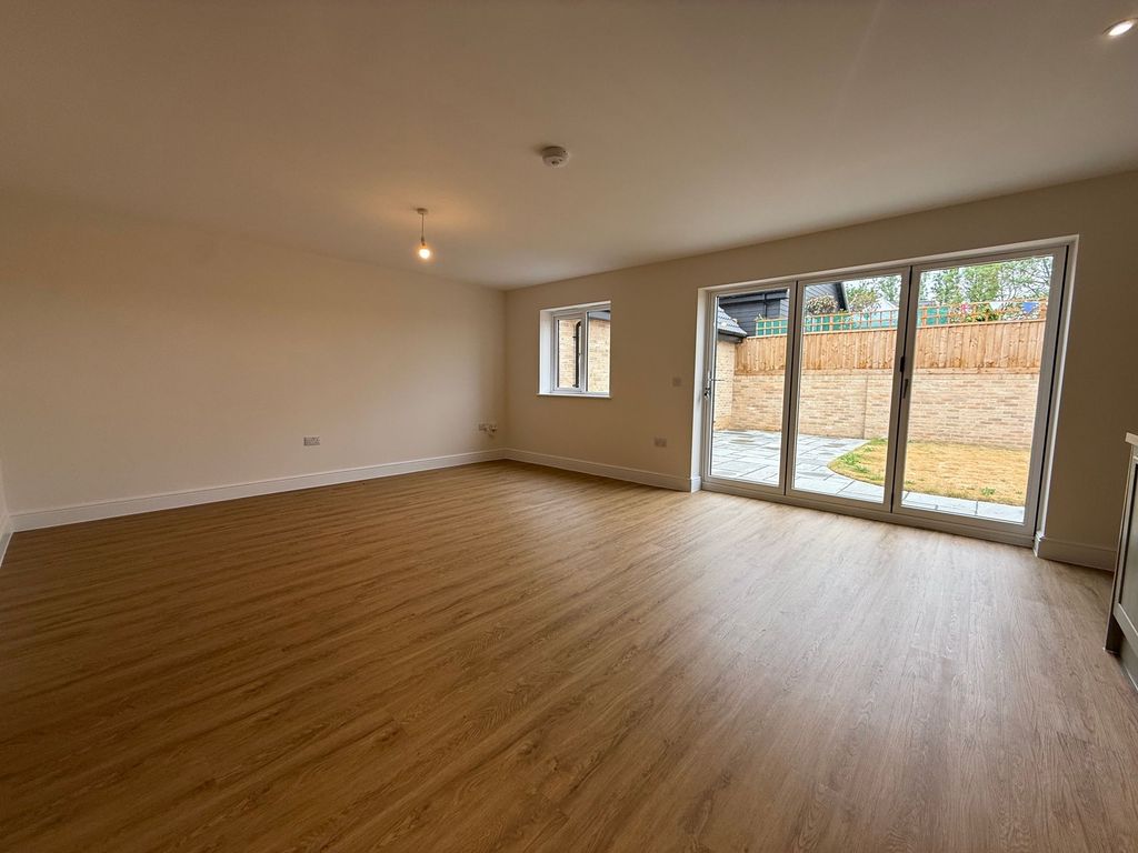 Property photo 3 of 11 Potential Spec