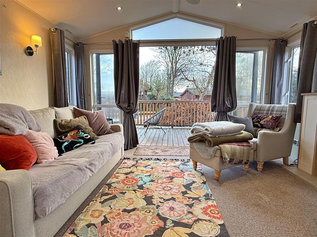 Property photo 2 of 34 Img_2284.Jpg