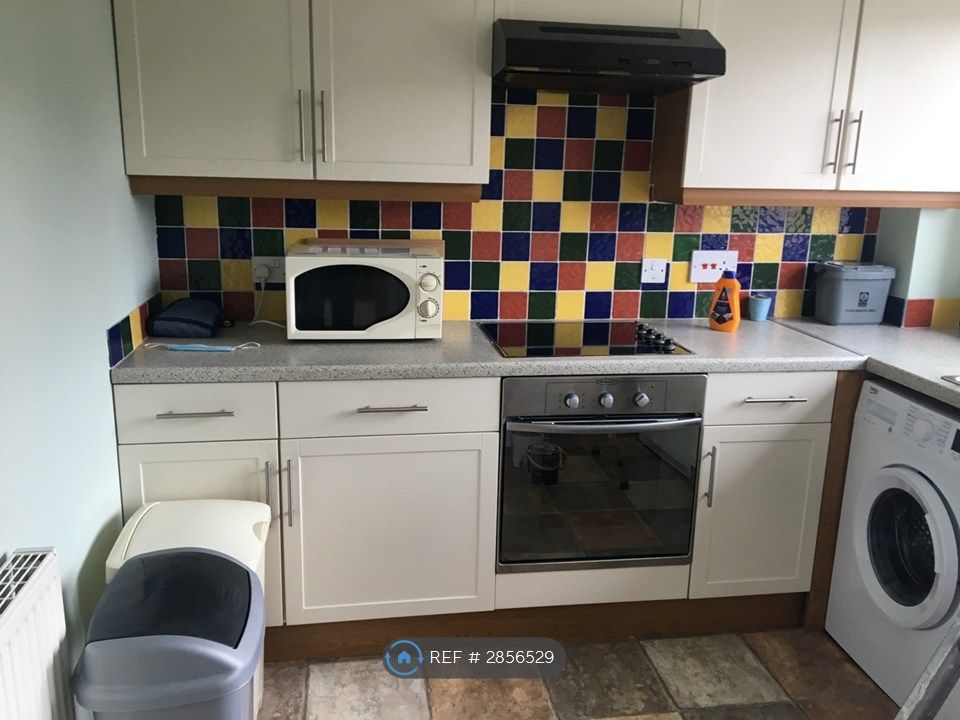 Property photo 2 of 5 Kitchen