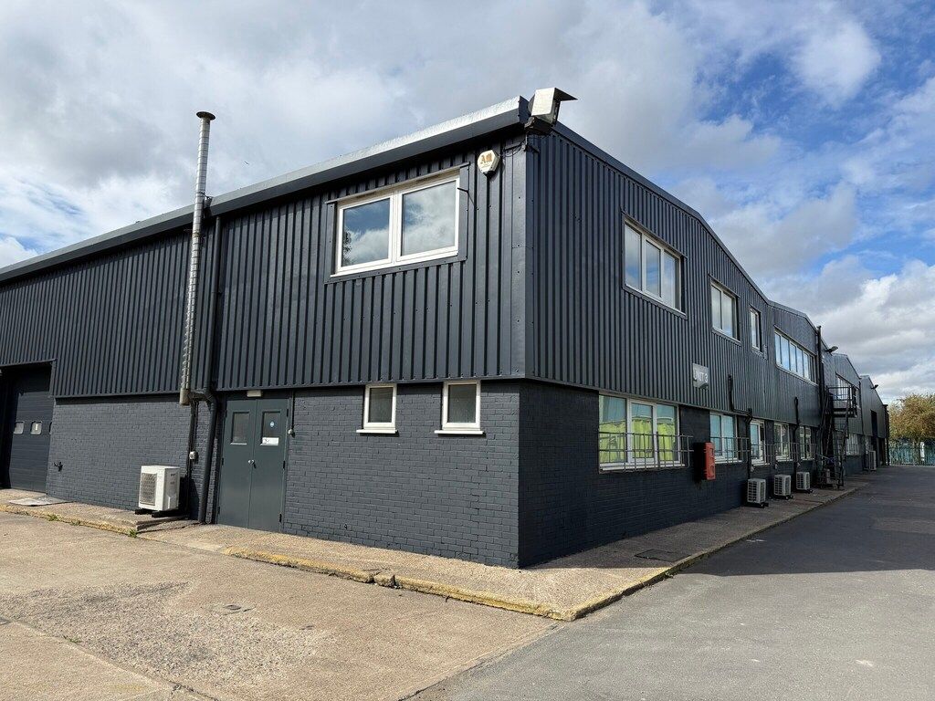 Property photo 3 of 14 Photo 3