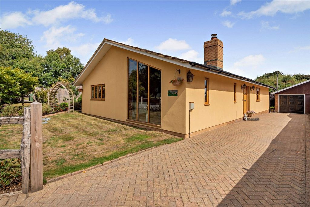 Property photo 2 of 22 Picture No. 02
