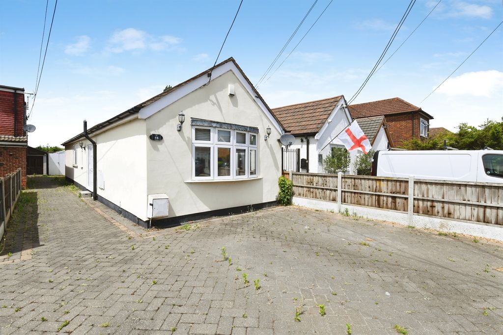 Property photo 2 of 20