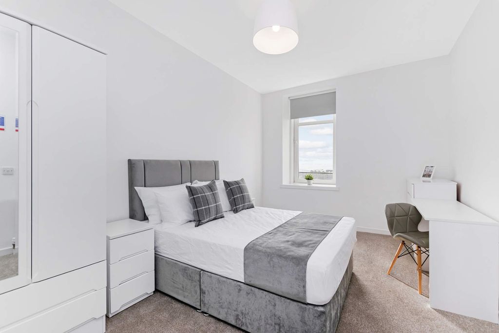 Property photo 2 of 17 Photo 2