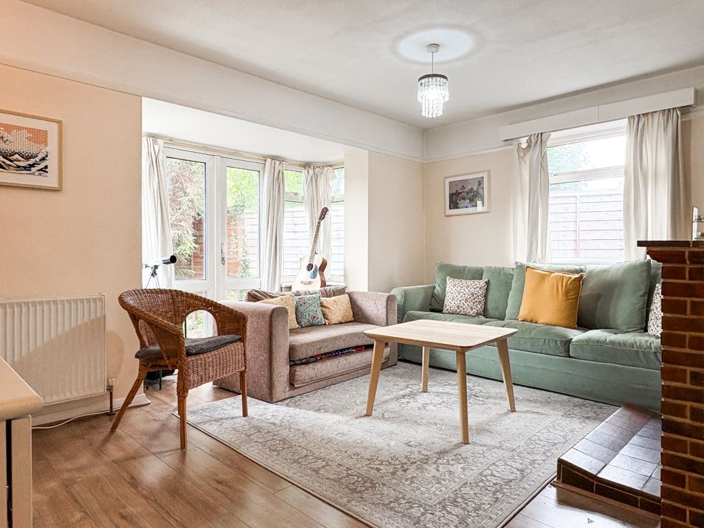 Property photo 2 of 14 4207124