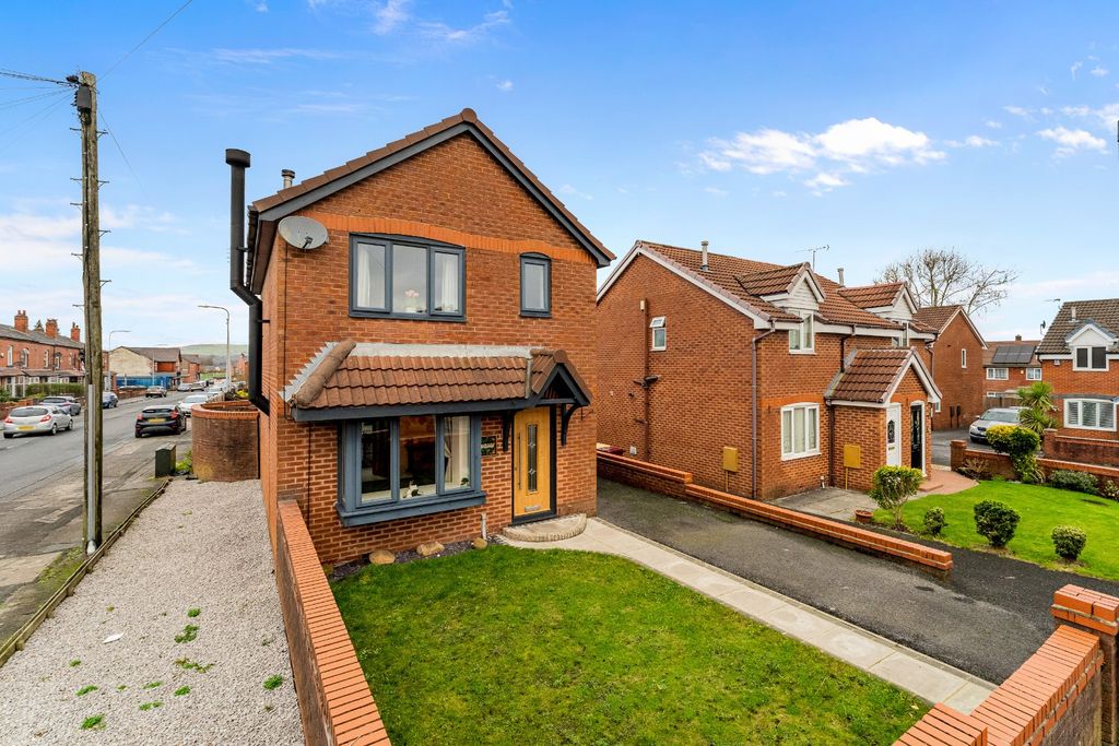 Property photo 1 of 38 4208650