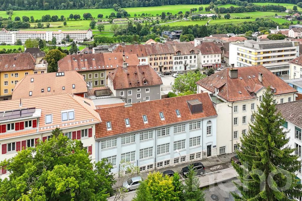 Property photo 2 of 12