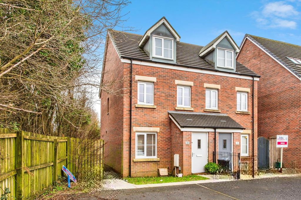 Property photo 1 of 15 Pbox-Img.Jpg