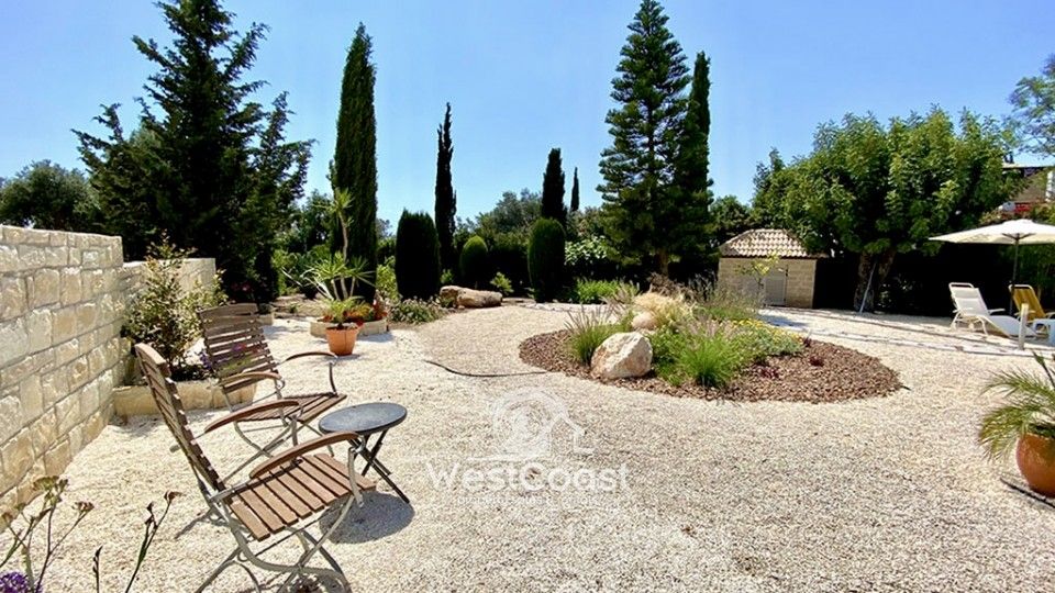 Property photo 3 of 56