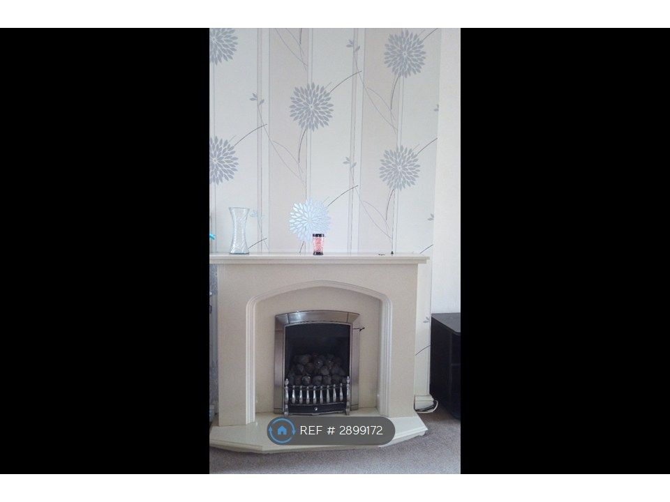 Property photo 2 of 14 Lounge