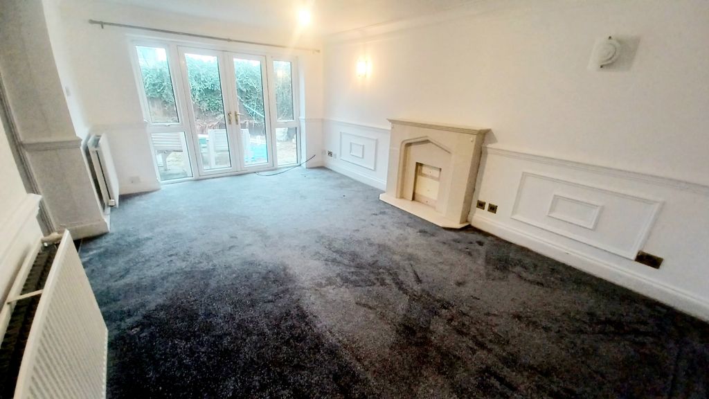 Property photo 2 of 12 20250128_143618