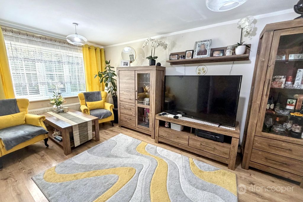 Property photo 2 of 20 5192492