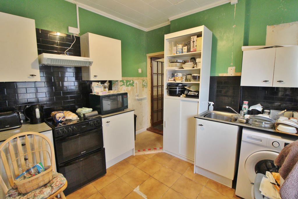 Property photo 3 of 4