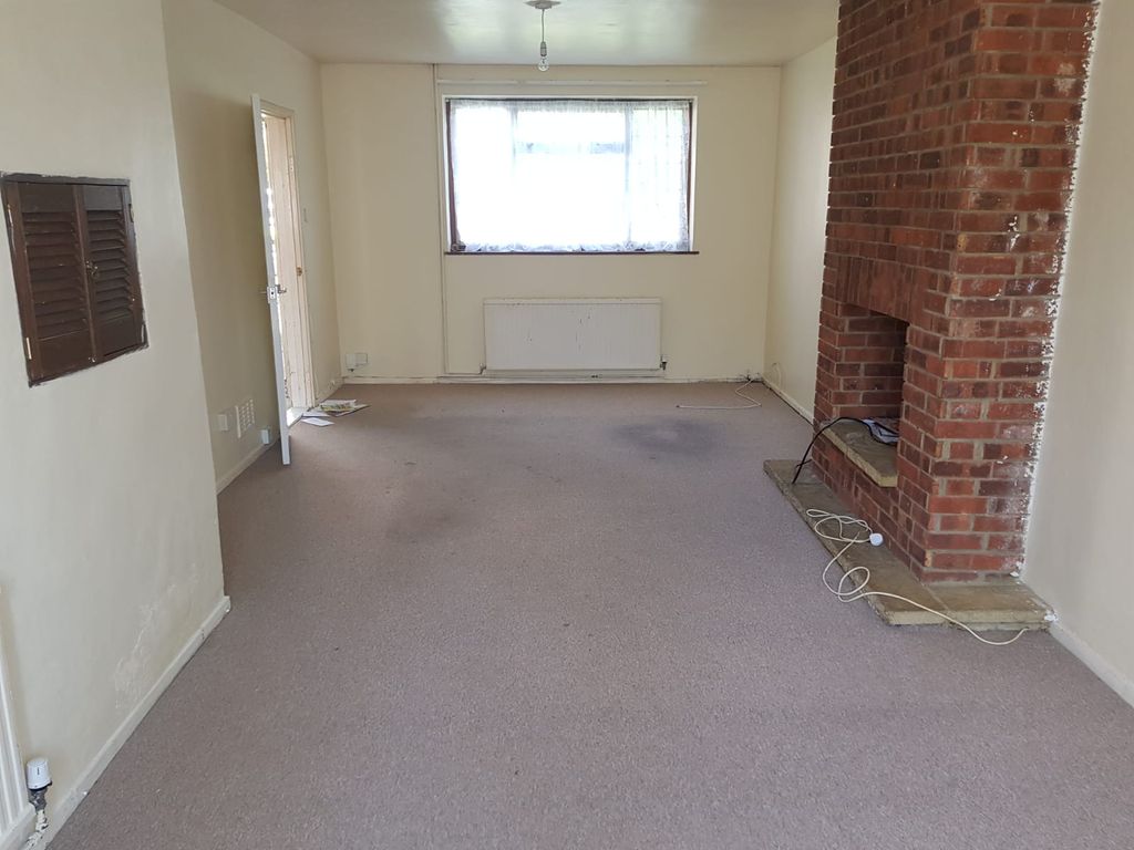 Property photo 2 of 6