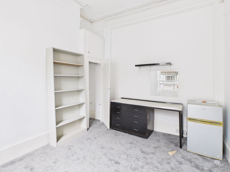 Property photo 2 of 10 Photo 11