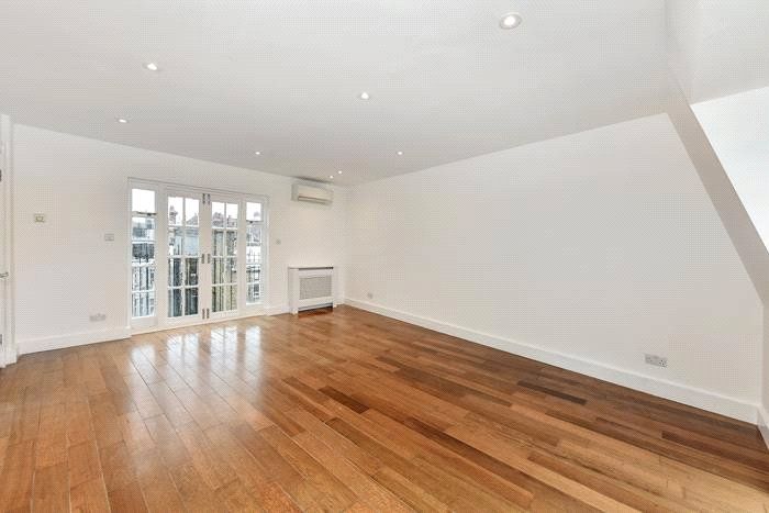 Property photo 3 of 11 Reception