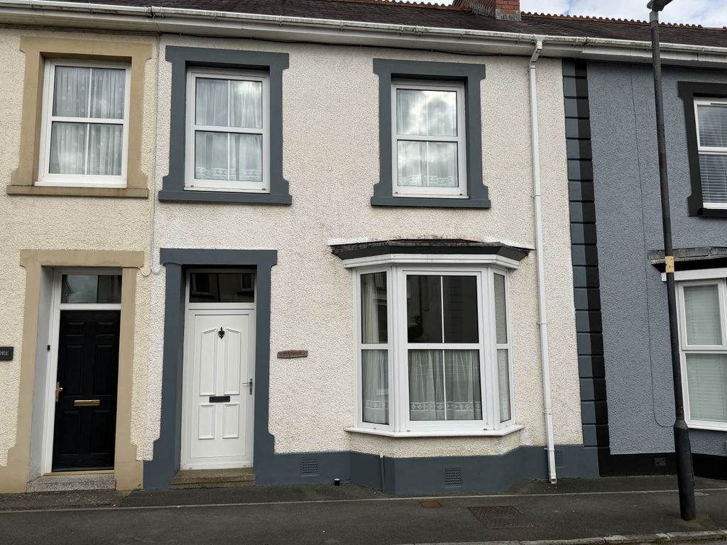 Property photo 1 of 17 Img_3452