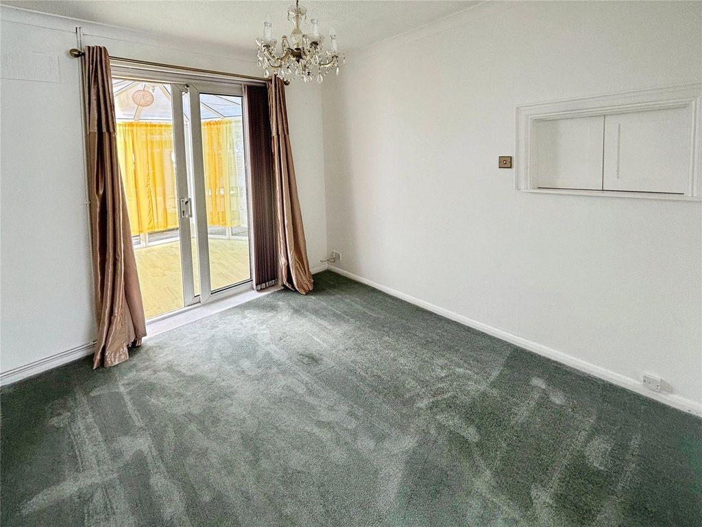 Property photo 3 of 14 Living/Dining Room