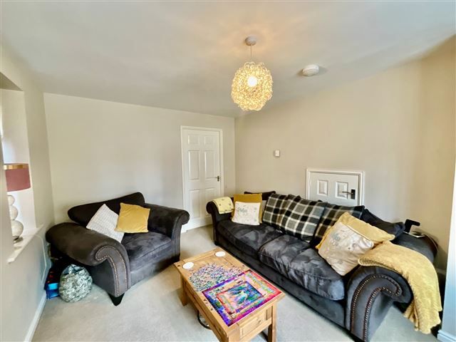 Property photo 2 of 21 Lounge