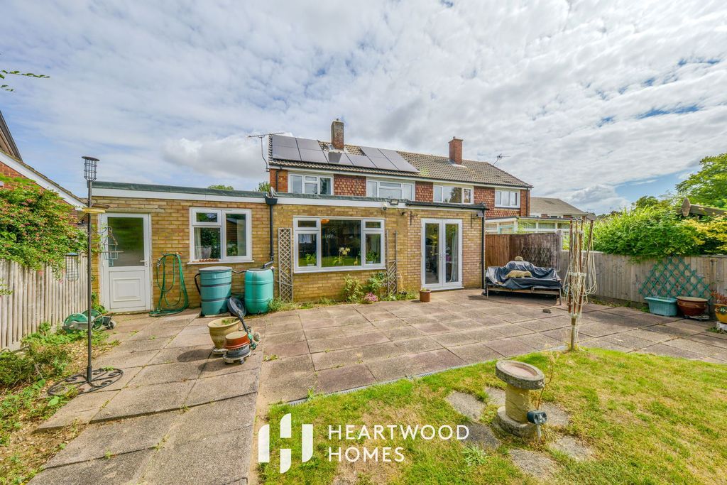 Property photo 2 of 25