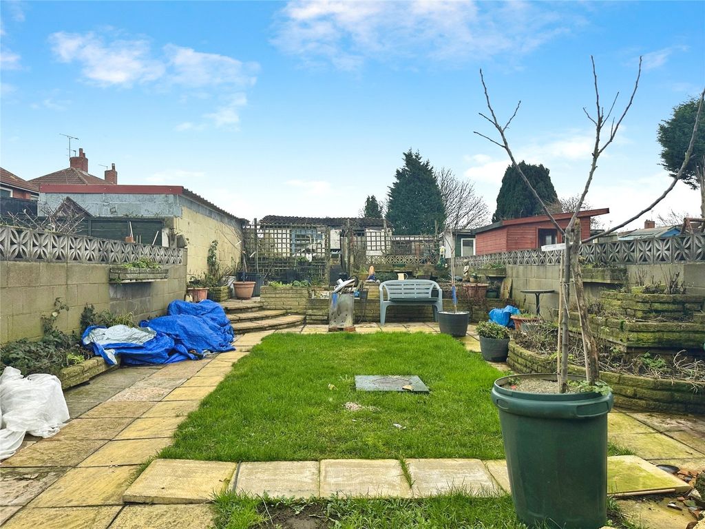 Property photo 2 of 20 Picture No. 08