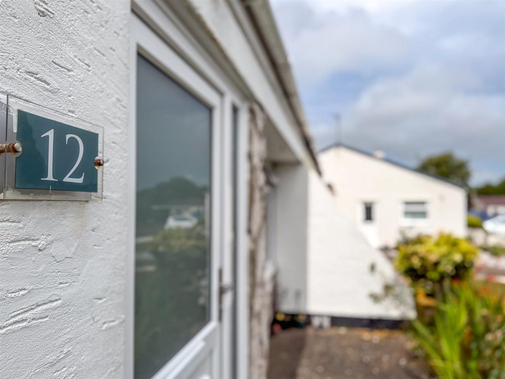 Property photo 2 of 16 12 Bowness Crescent, Onchan (3).Jpg