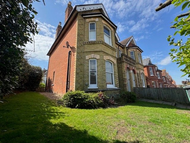 Property photo 1 of 20