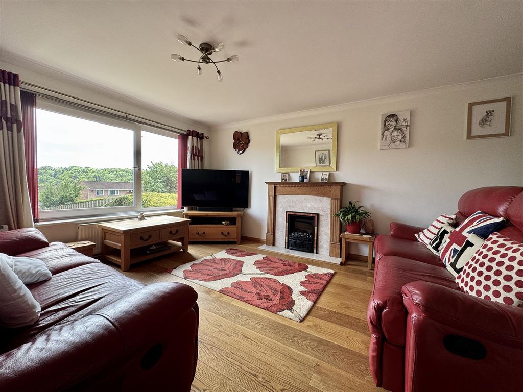 Property photo 2 of 21 Img_8123.Jpg