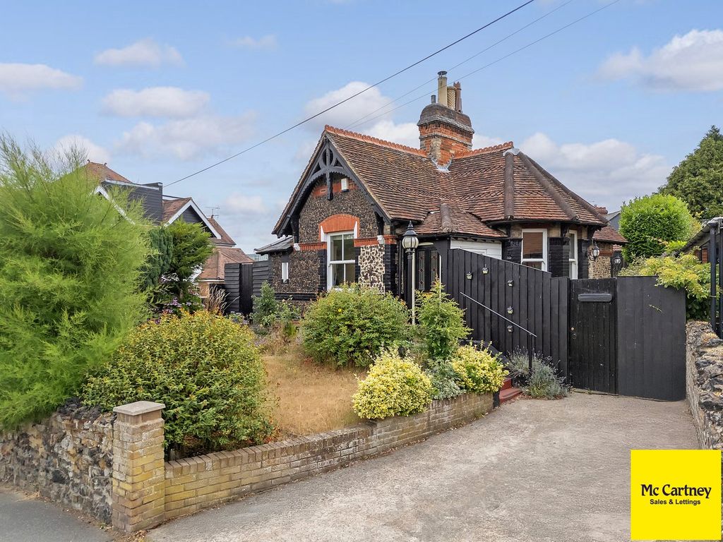 Property photo 1 of 24