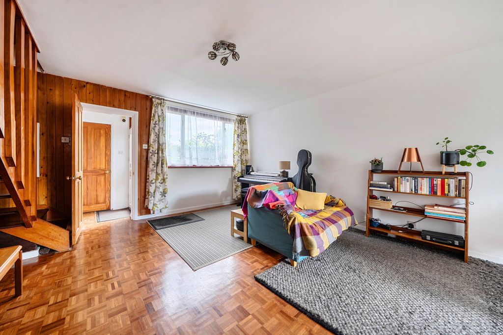 Property photo 3 of 18 1519825-11-6Aa2Be...