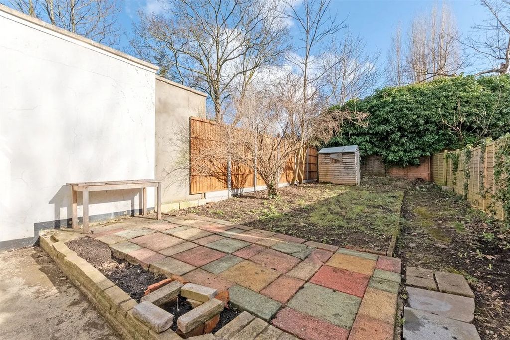 Property photo 3 of 9